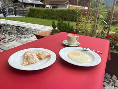2022 - Frühschoppen Bild 2